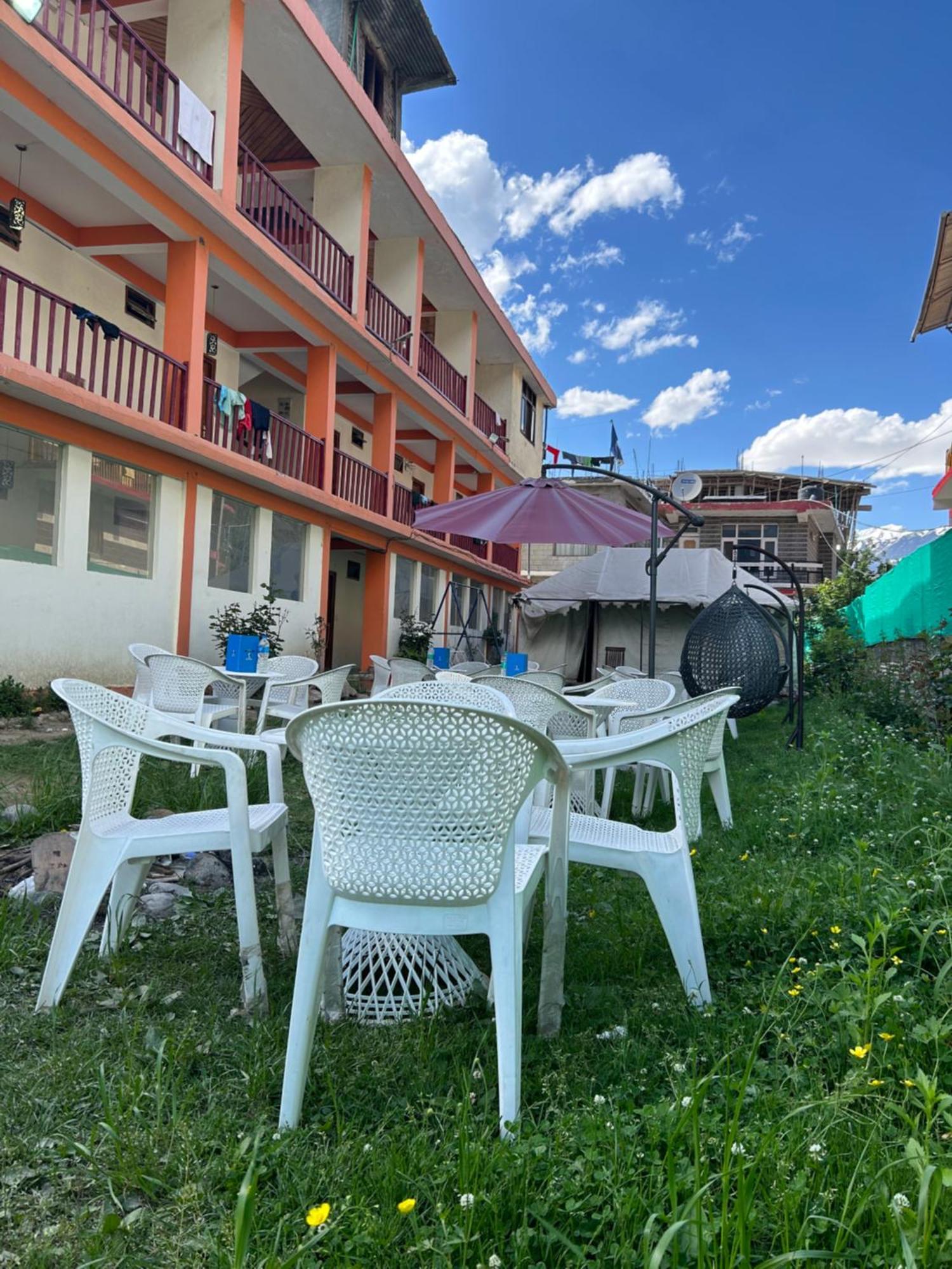 Hotel Great Hamta Hills Manali - A Family Hotel On Main Highway Exterior photo