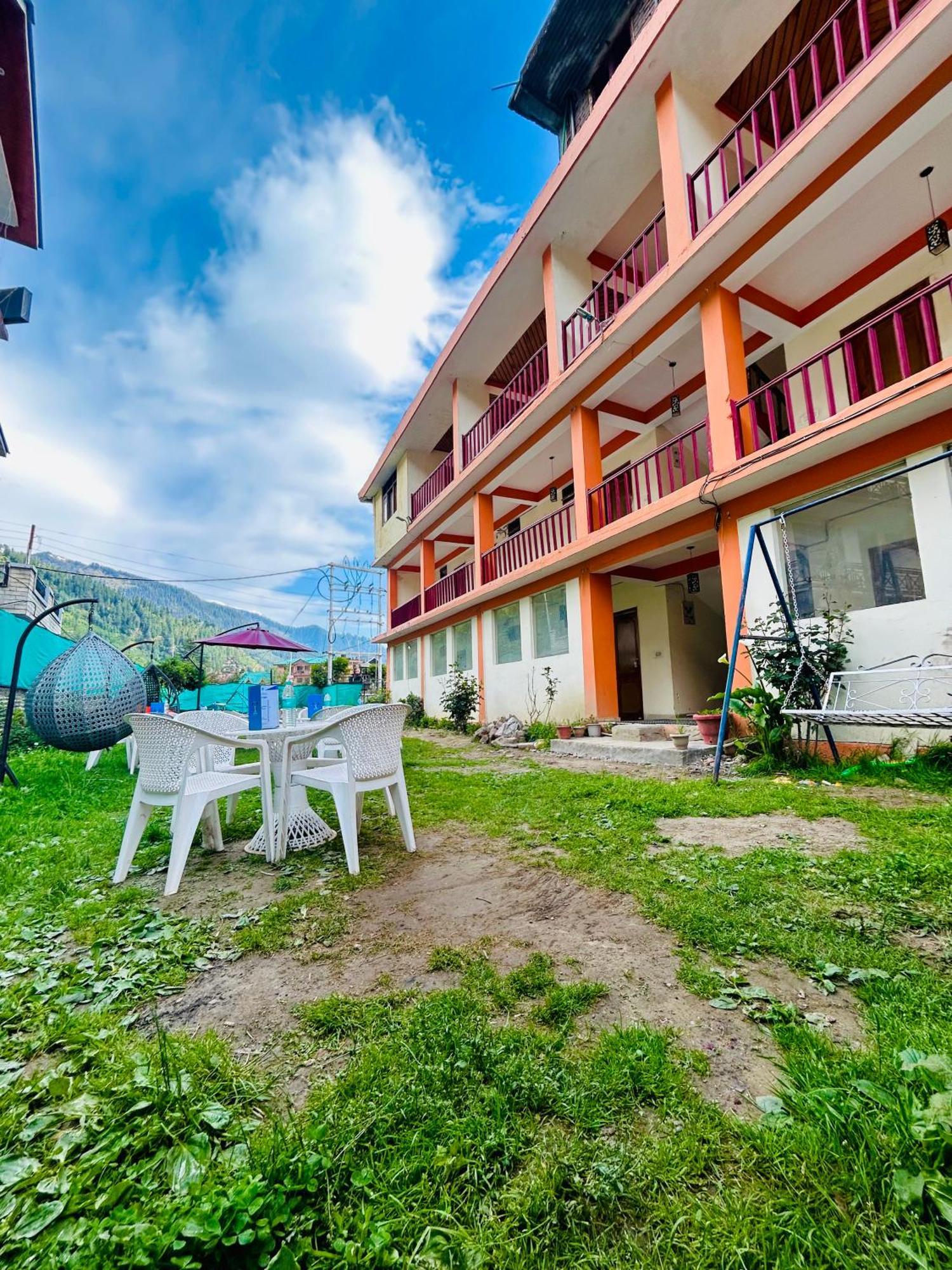 Hotel Great Hamta Hills Manali - A Family Hotel On Main Highway Exterior photo